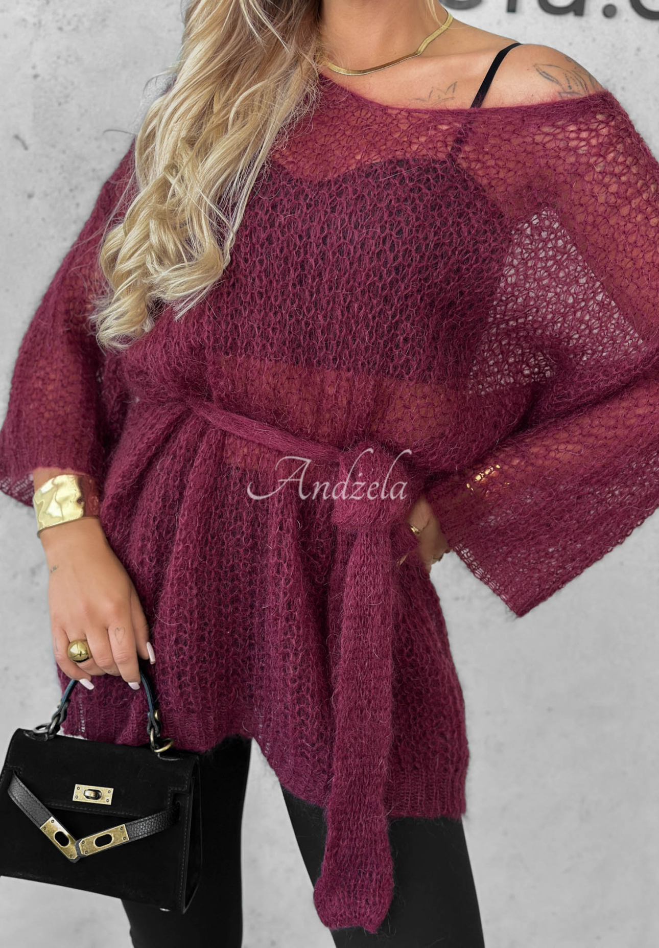 Długi moherowy sweter z paskiem Sweet Comfort burgundowy