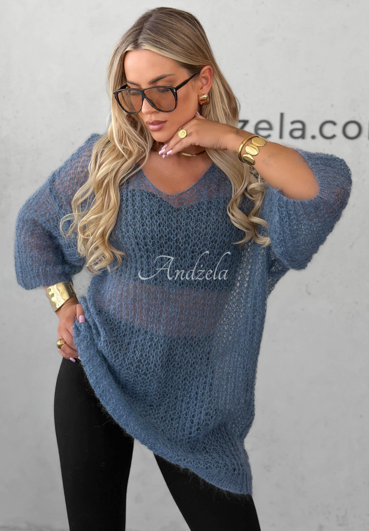 Długi moherowy sweter z paskiem Sweet Comfort niebieski