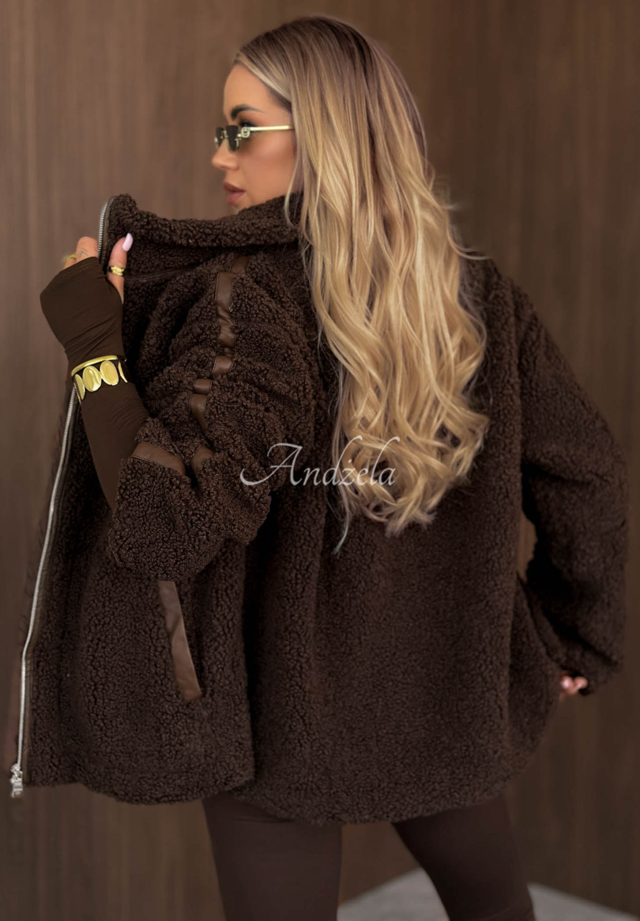 Kurtka kożuszek sherpa ze stójką Cozy Darling czekoladowa