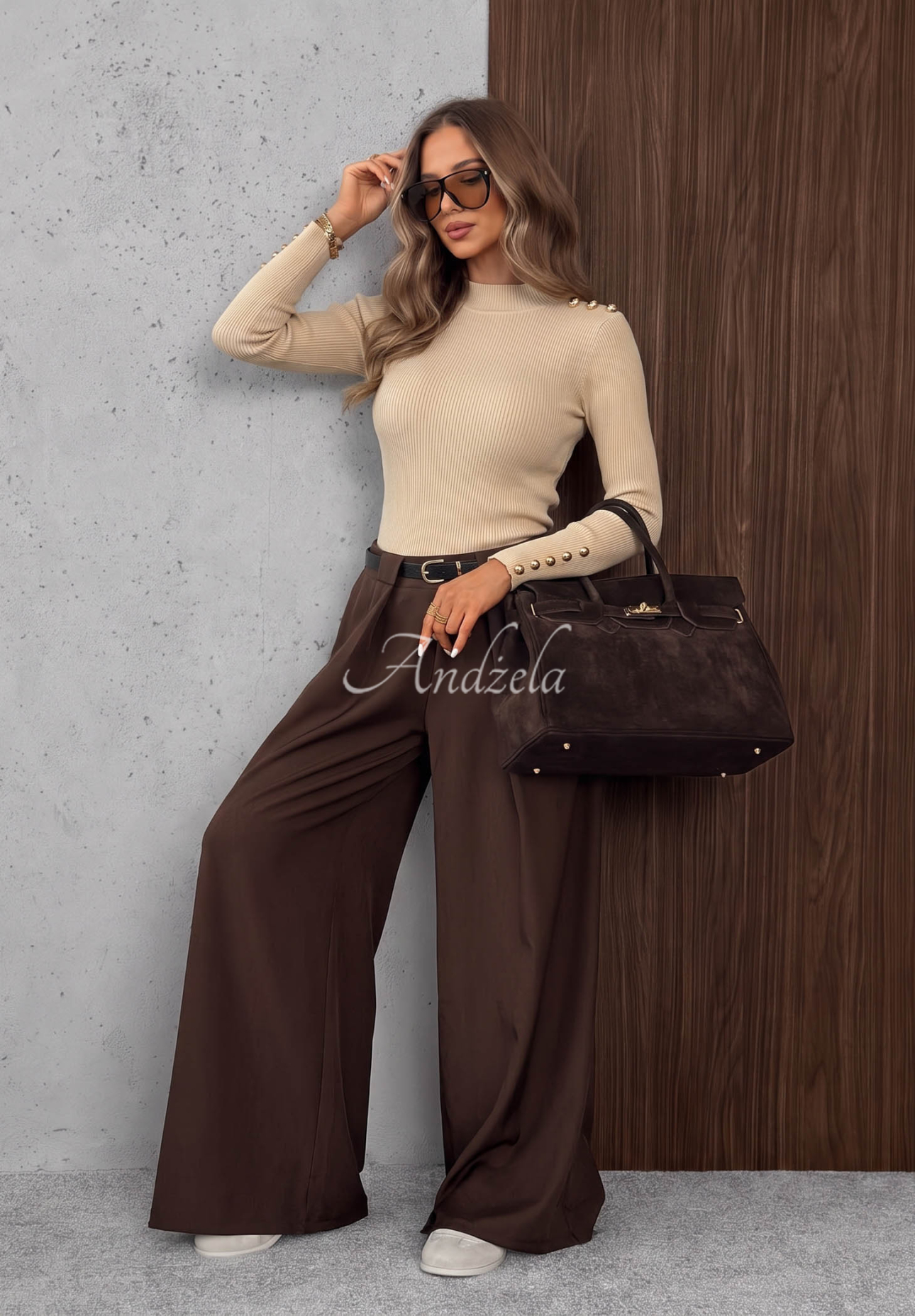 Prążkowana bluzka longsleeve z wiskozy Essential Fit beżowa