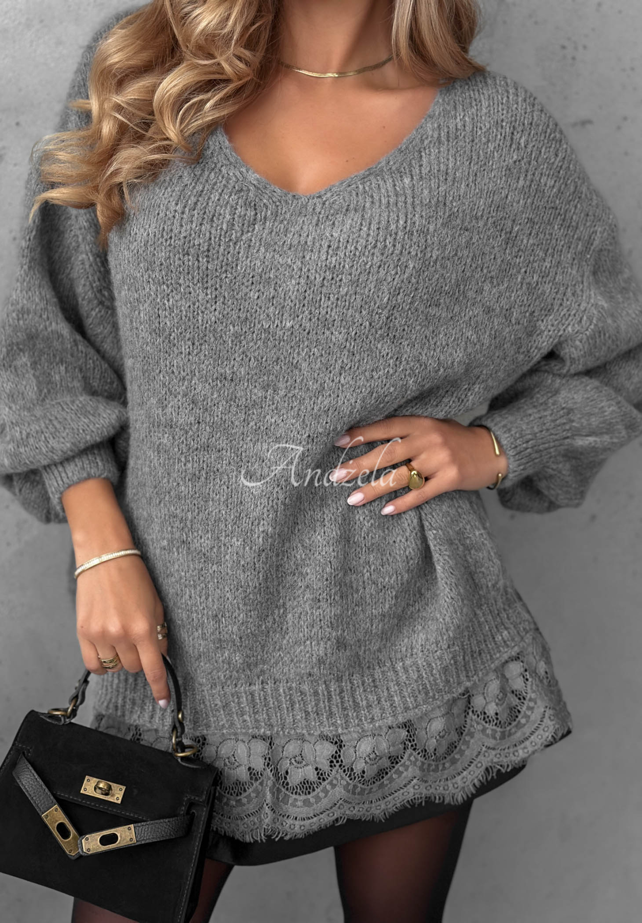 Sweter oversize z koronką z wełną i wiskozą Dusky Clouds szary