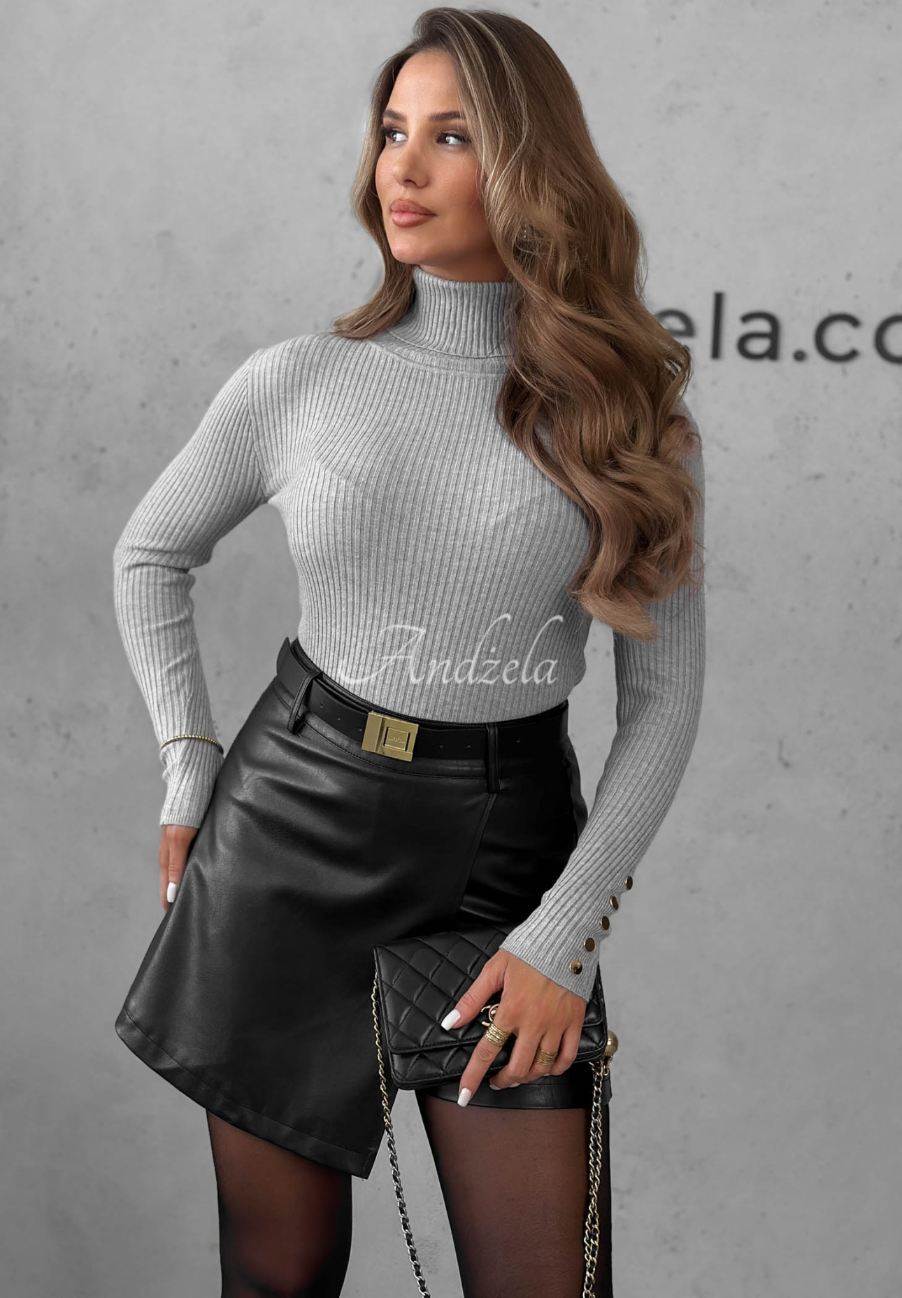 Prążkowana bluzka longsleeve z wiskozy Seasonal Basic szara