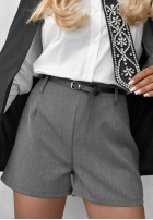 Krótkie materiałowe spodenki z paskiem New Classic czekoladowe