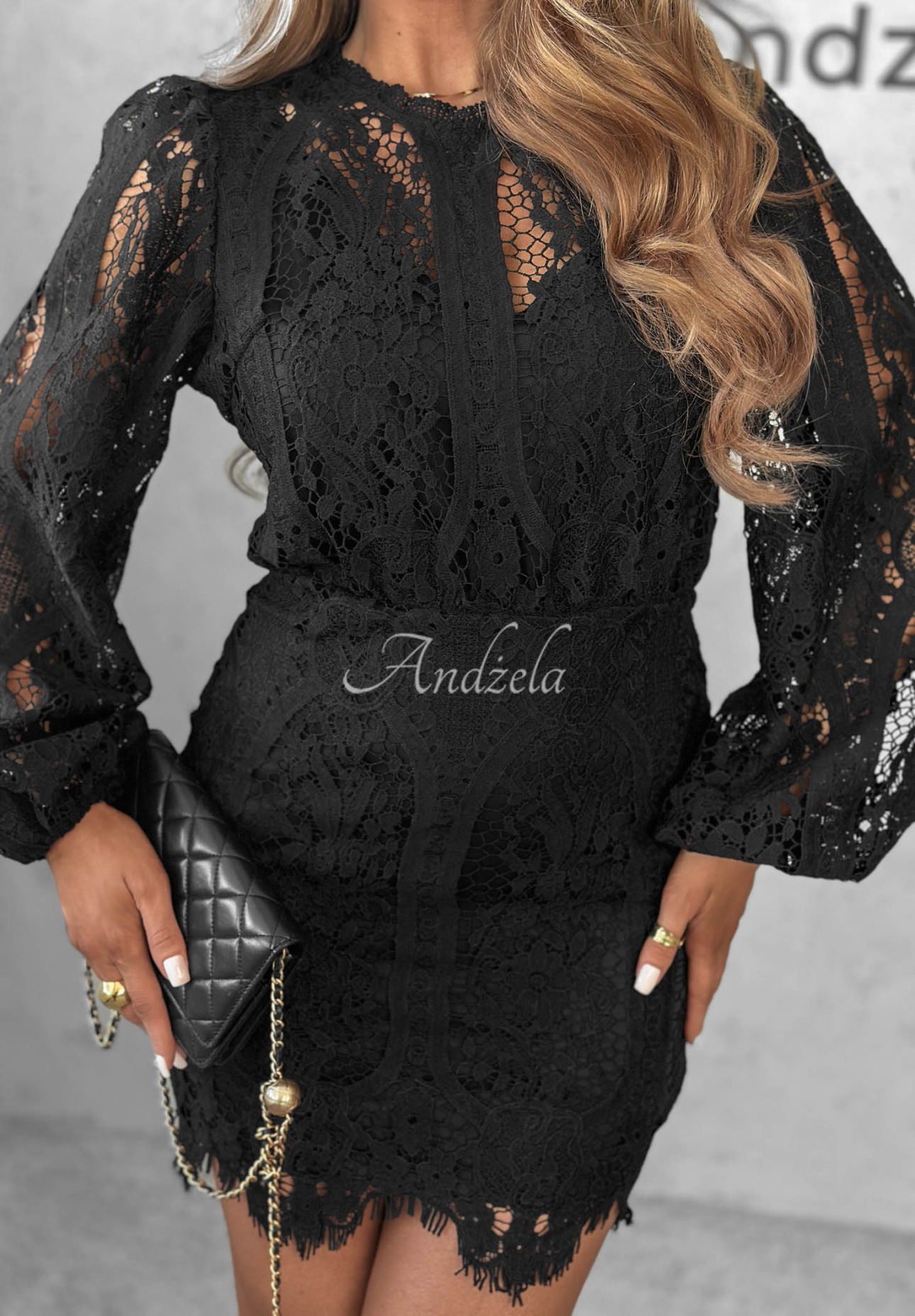 Koronkowa sukienka mini Lace Moment czarna