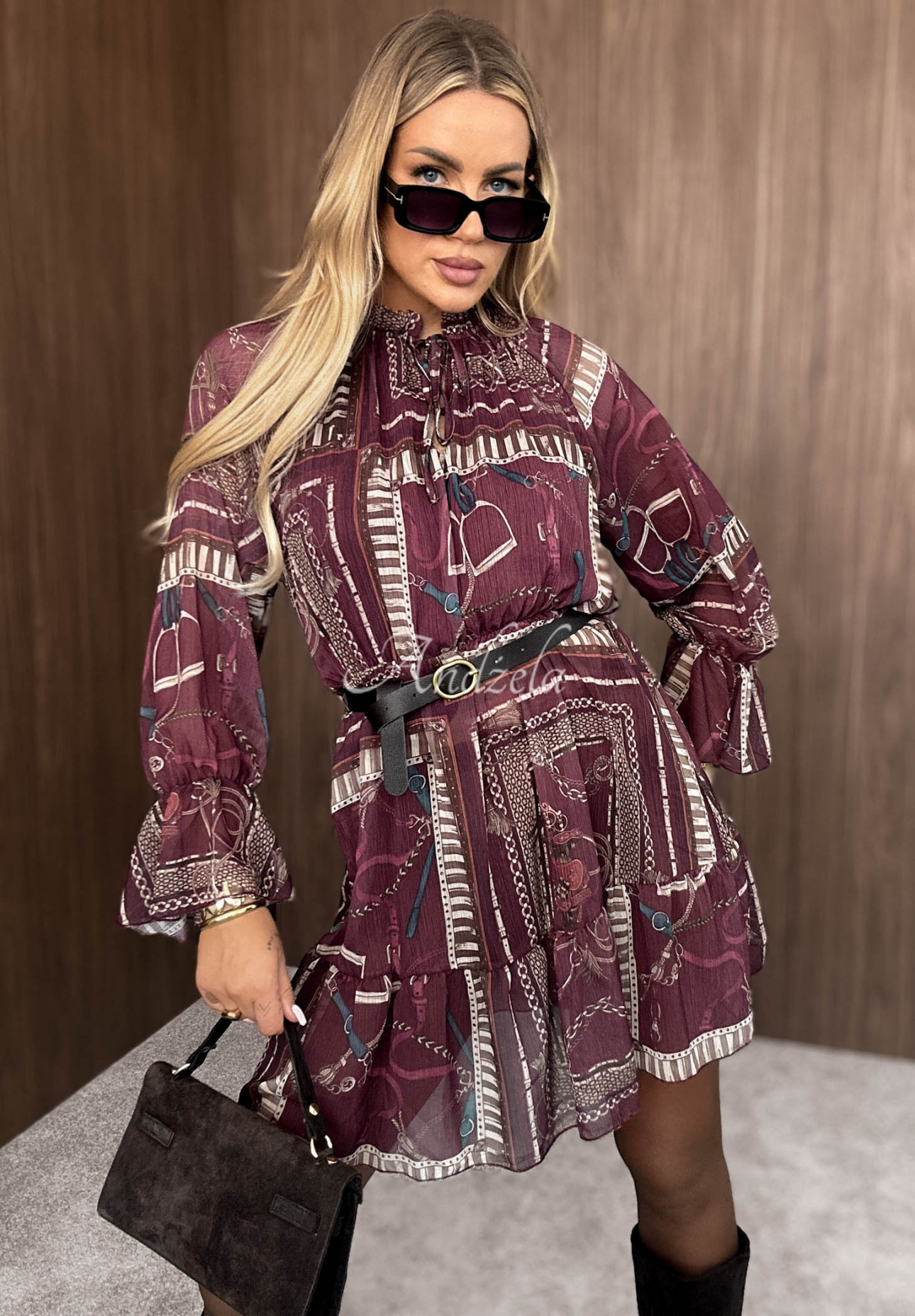 Wzorzysta sukienka mini z falbankami Autumn Memory burgundowa