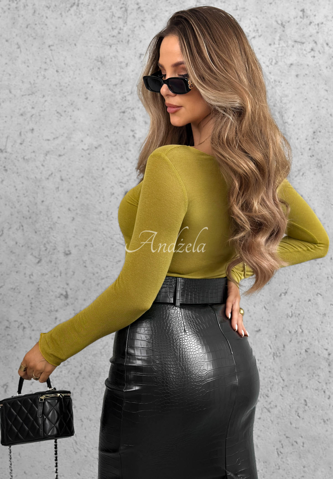 Stay Inside viscose and cashmere blouse, avocado green