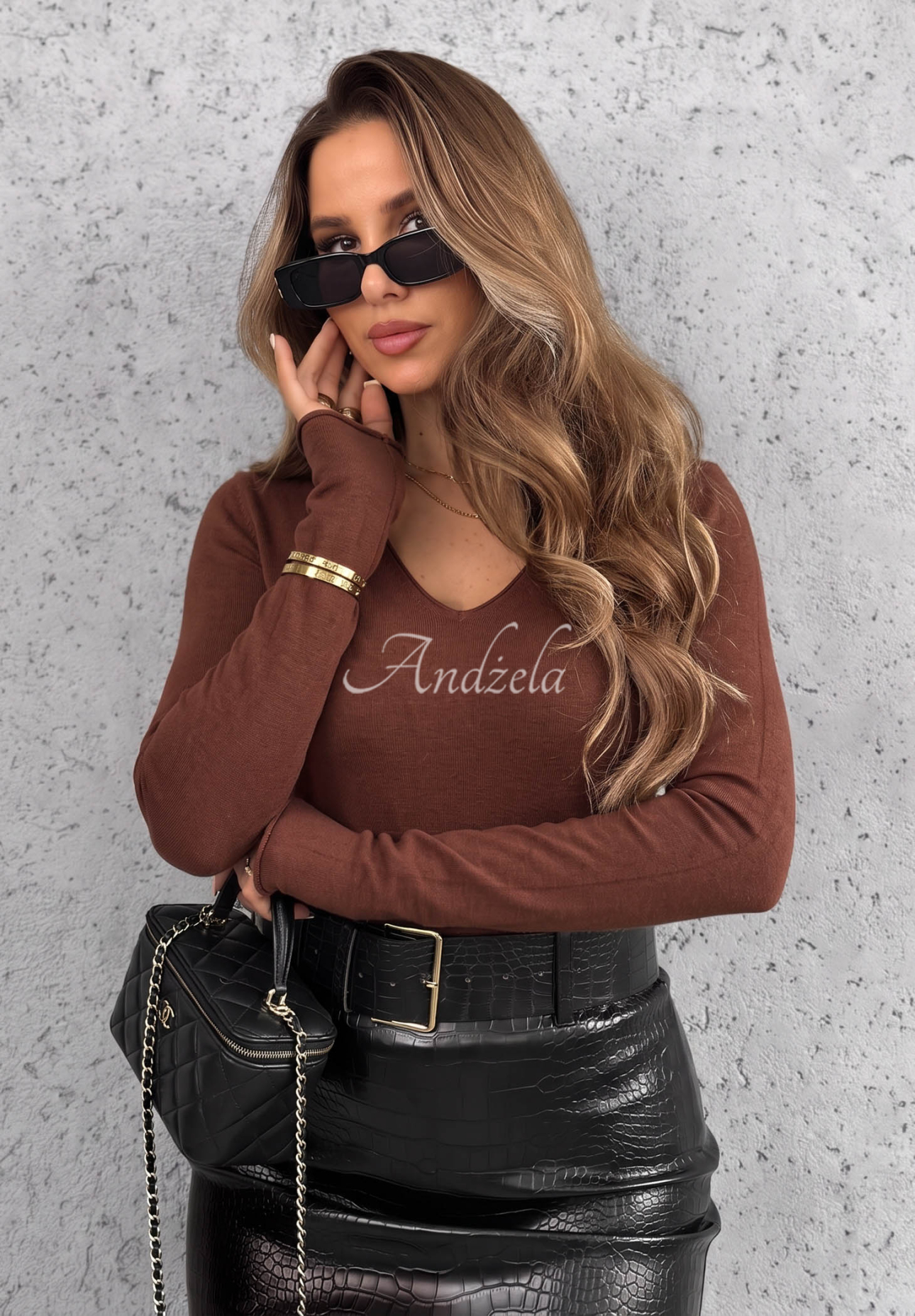 Selavi Lightweight Viscose Sweater in Light Chocolate