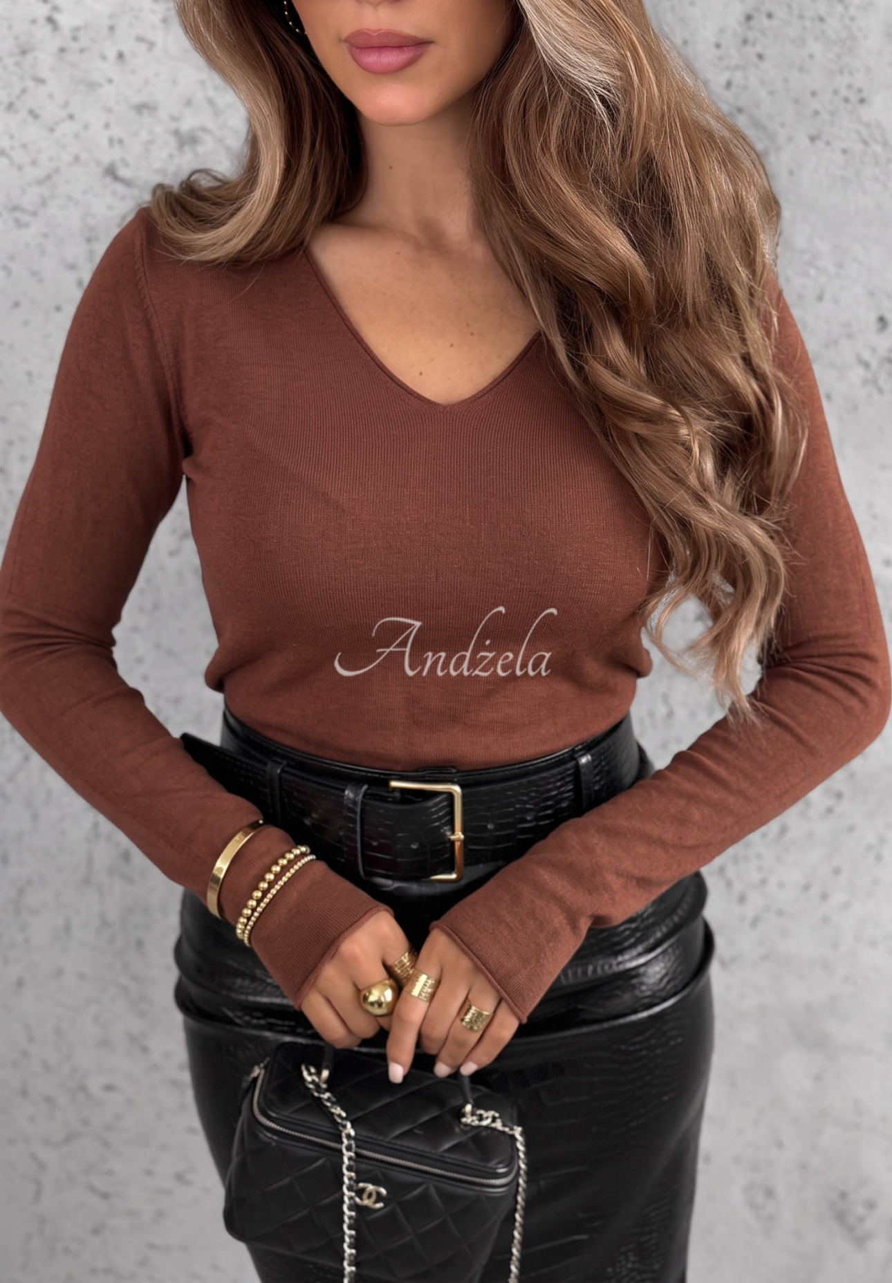 Selavi Lightweight Viscose Sweater in Light Chocolate