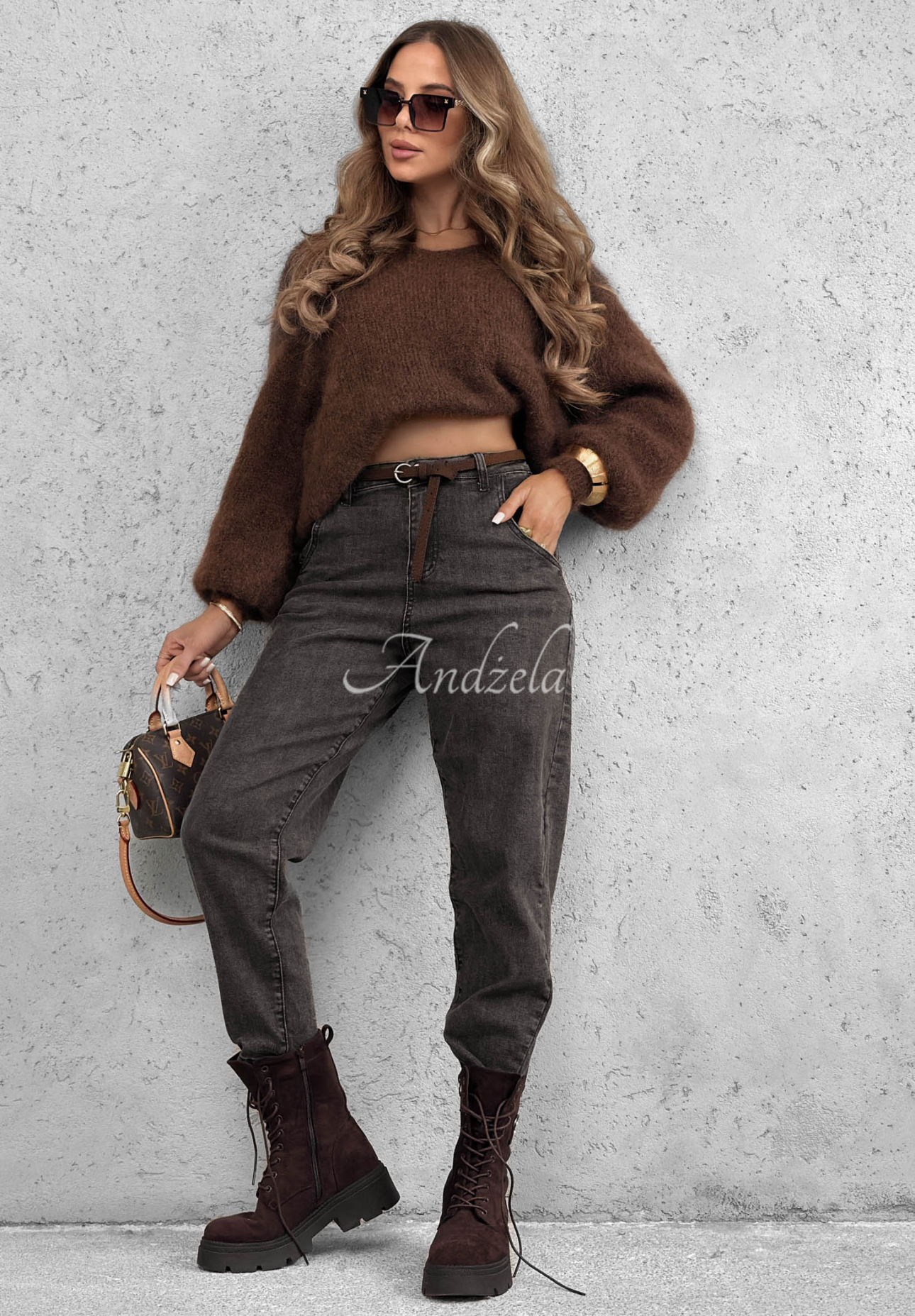 Running Late Gray Mom-Fit Jeans with a Belt