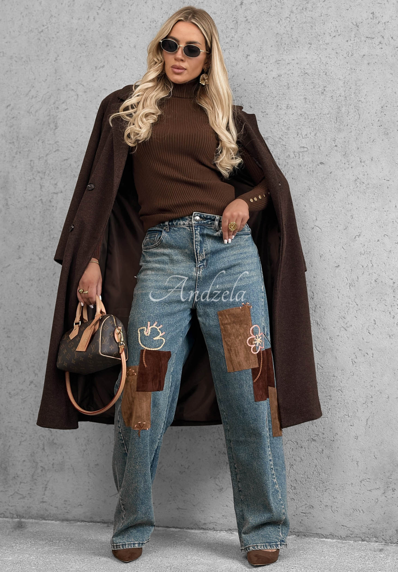 Blue Fall Mood wide-leg jeans with patches
