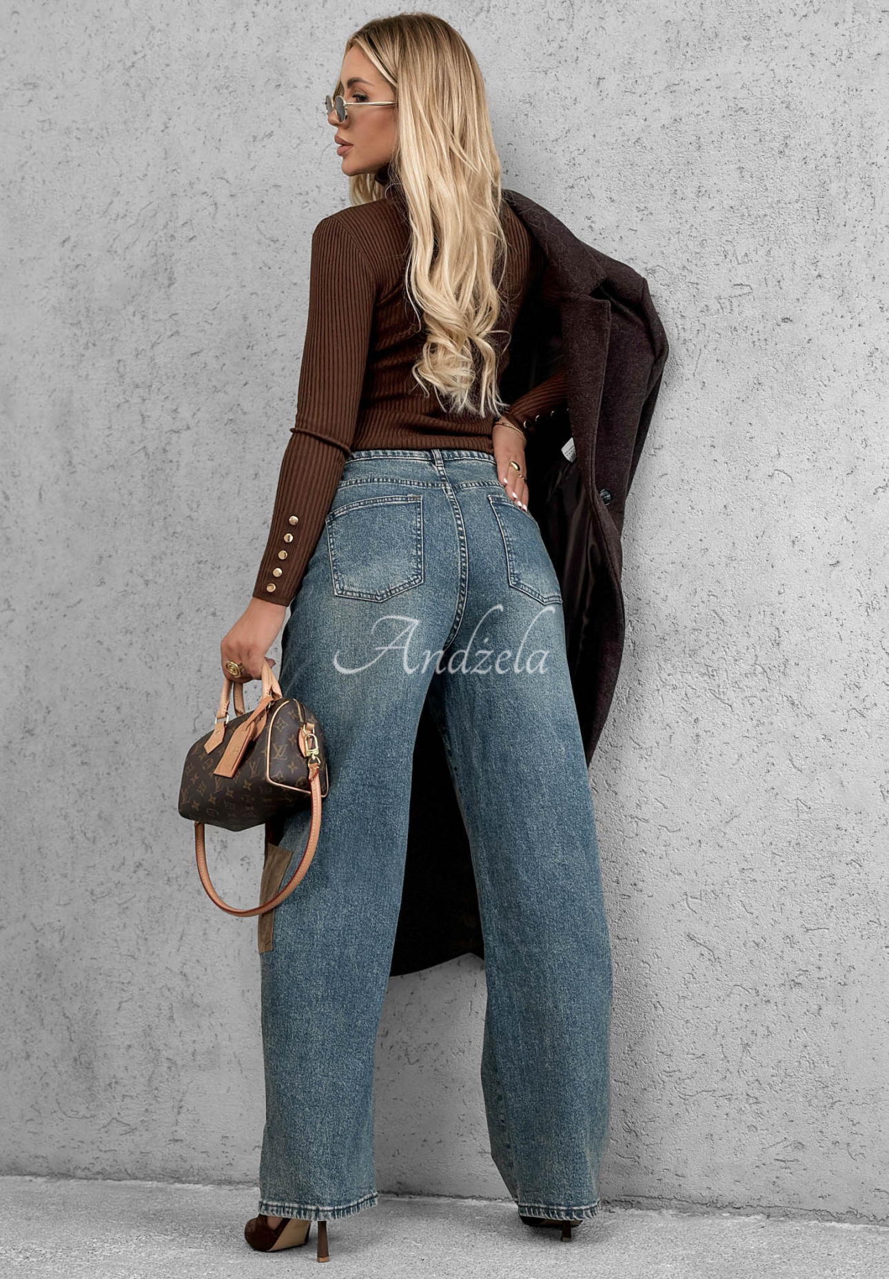 Blue Fall Mood wide-leg jeans with patches