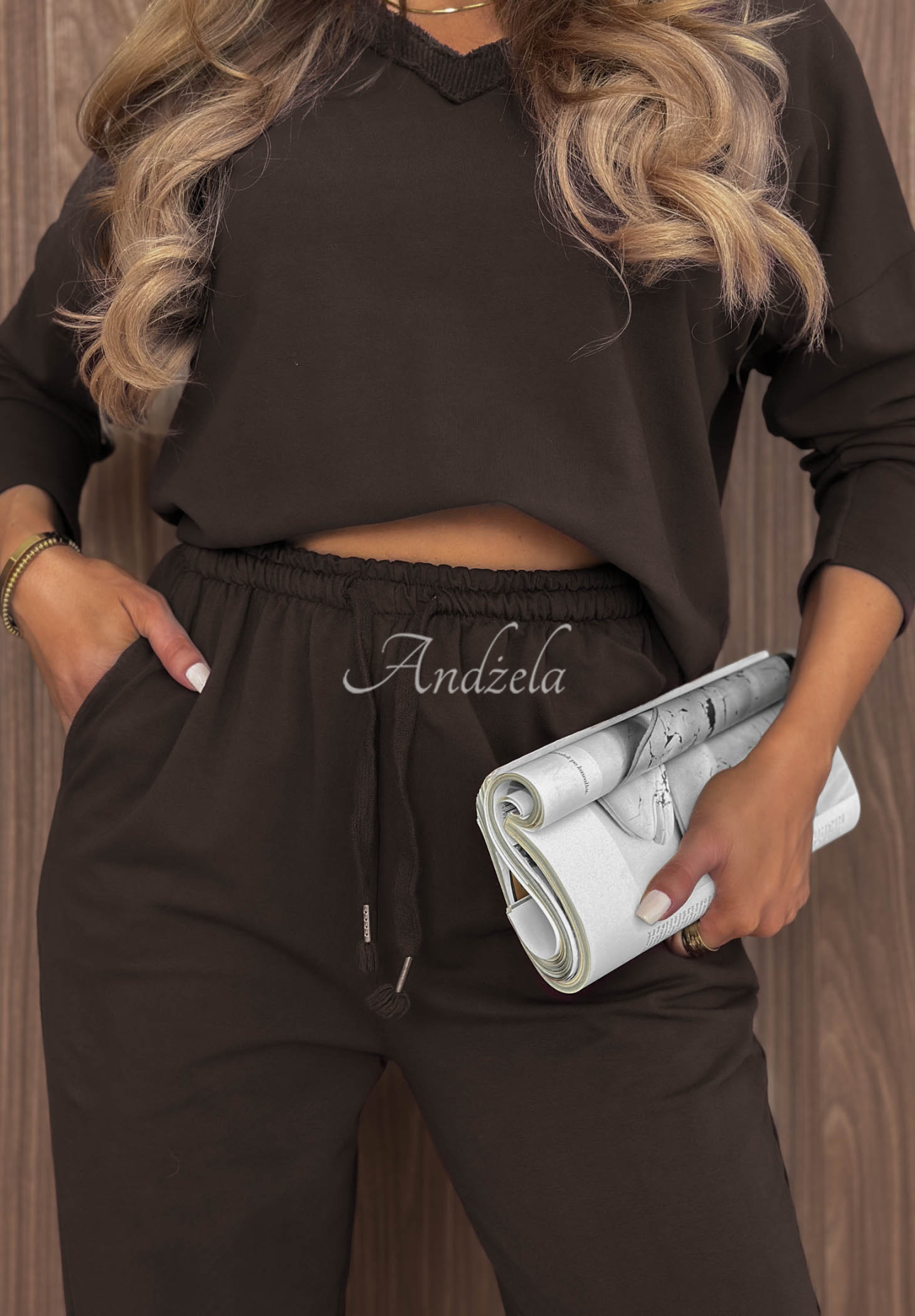 Soft Mood Chocolate-Colored Cotton Sweatshirt with a V-Neck