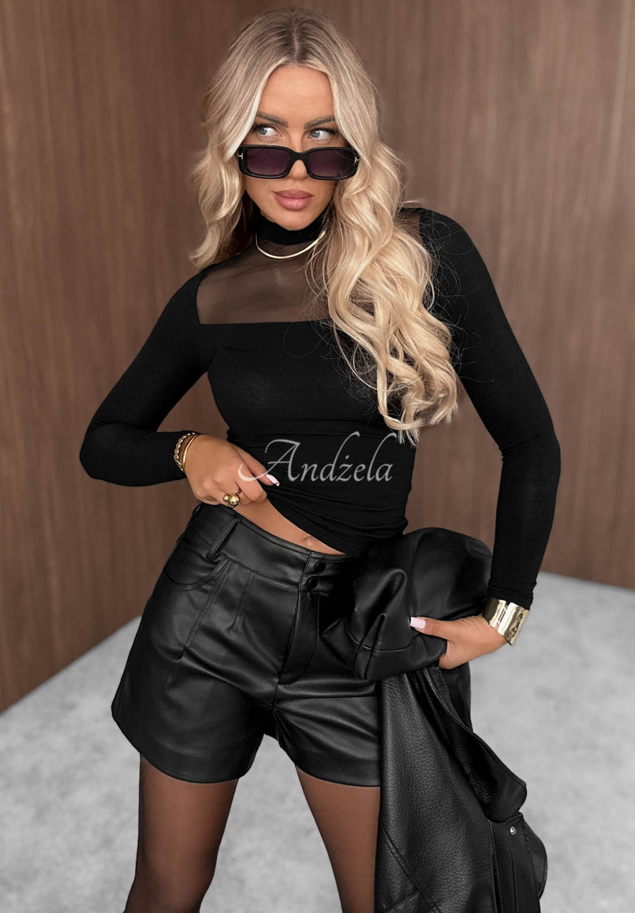 Wiskozowa bluzka longsleeve z siateczką Pretty Base czarna