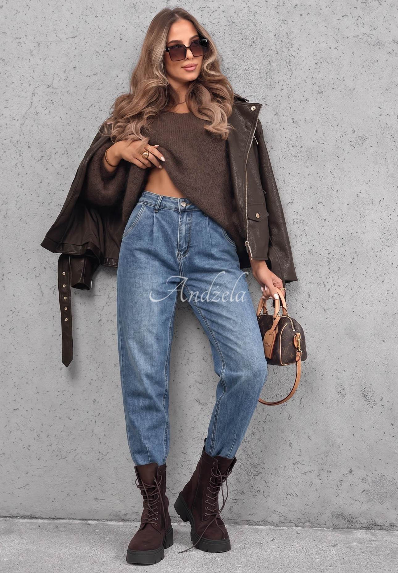 Daily Routine Blue Mom-Fit Jeans with Stitching
