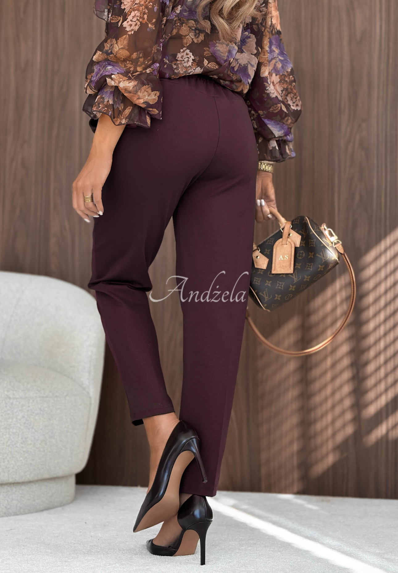 Gentle Elegance Berry-Colored Viscose Cigarette Pants with Buttons