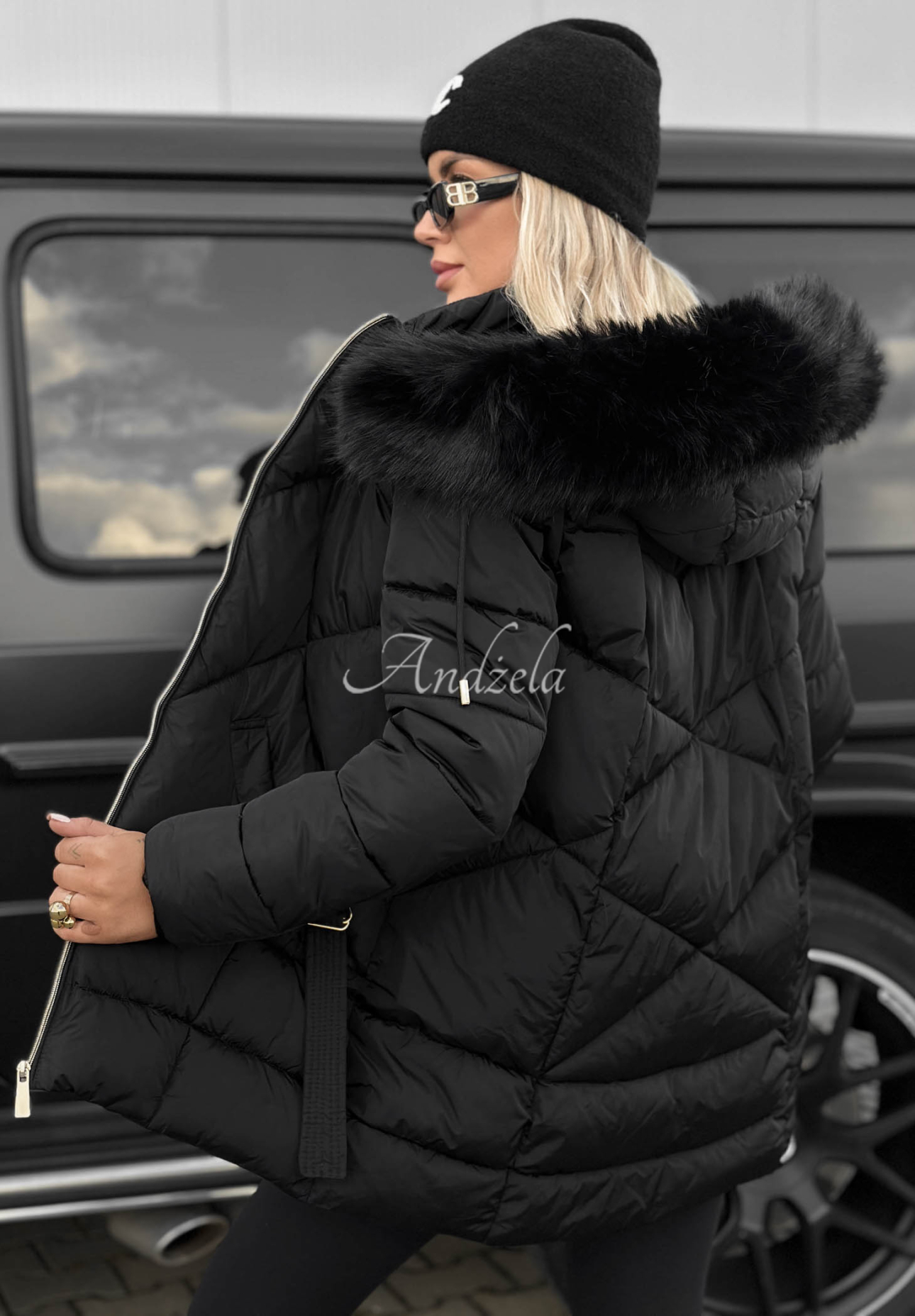 Pikowana kurtka z futerkiem Snow Babe czarna