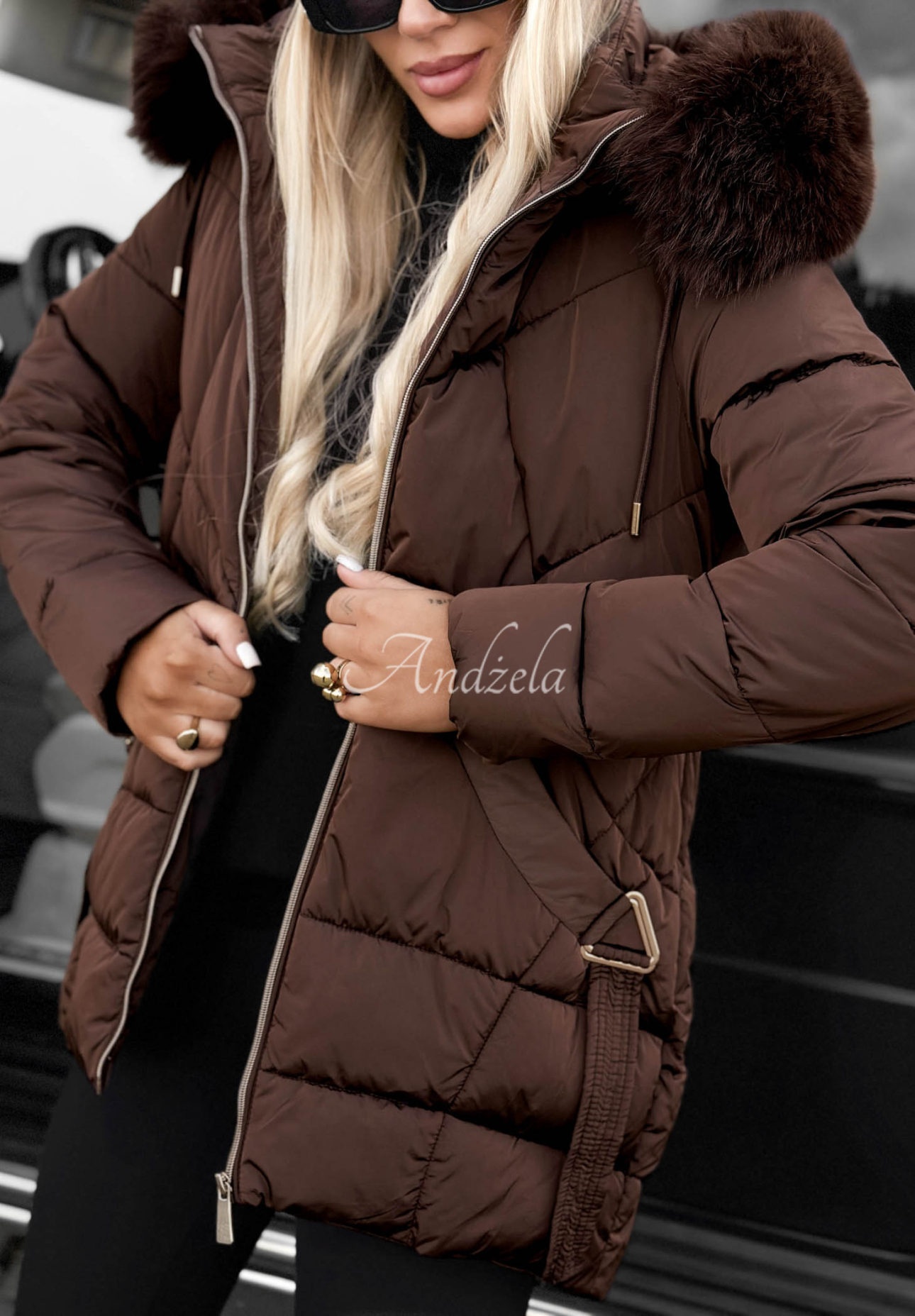 Pikowana kurtka z futerkiem Snow Babe czekoladowa