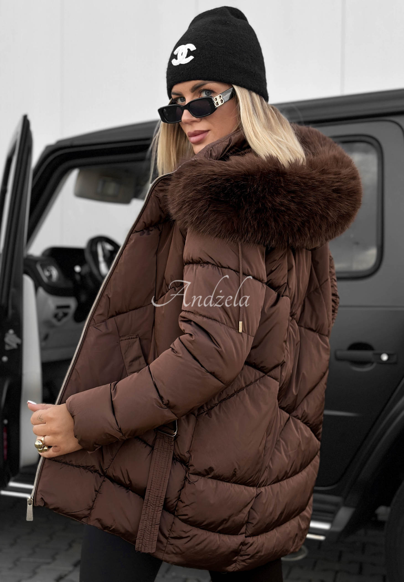 Pikowana kurtka z futerkiem Snow Babe czekoladowa