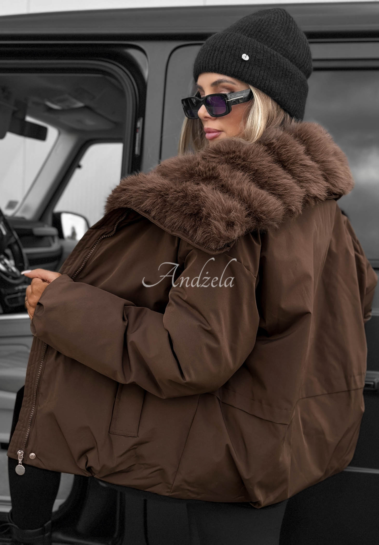 Kurtka parka z futerkiem Pine Path czekoladowa