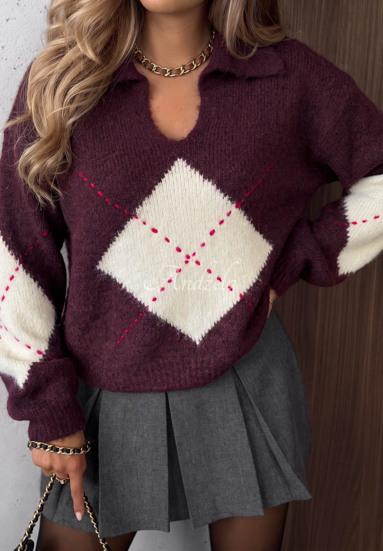 Late Romance Berry-Colored Diamond-Pattern Sweater with Wool and Viscose