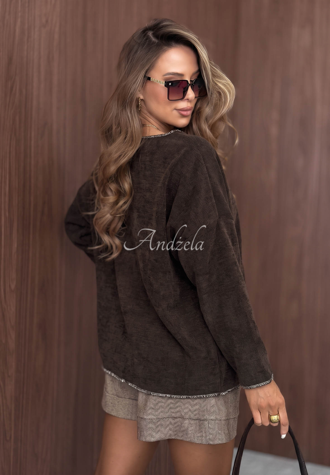 Lightweight, oversized viscose sweater with "The Most Beautiful" print in chocolate brown