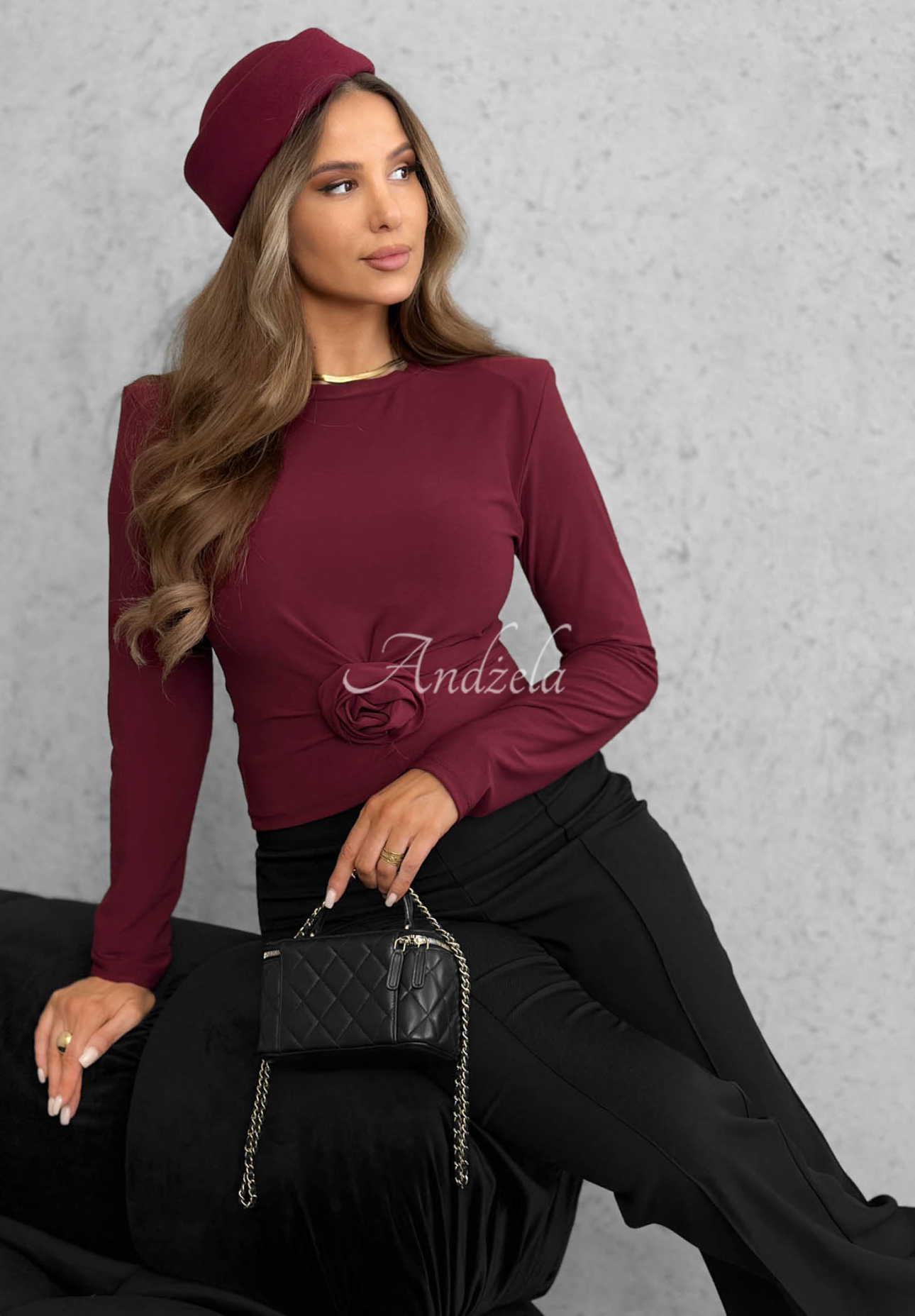Bluzka longsleeve z różą One Second burgundowa