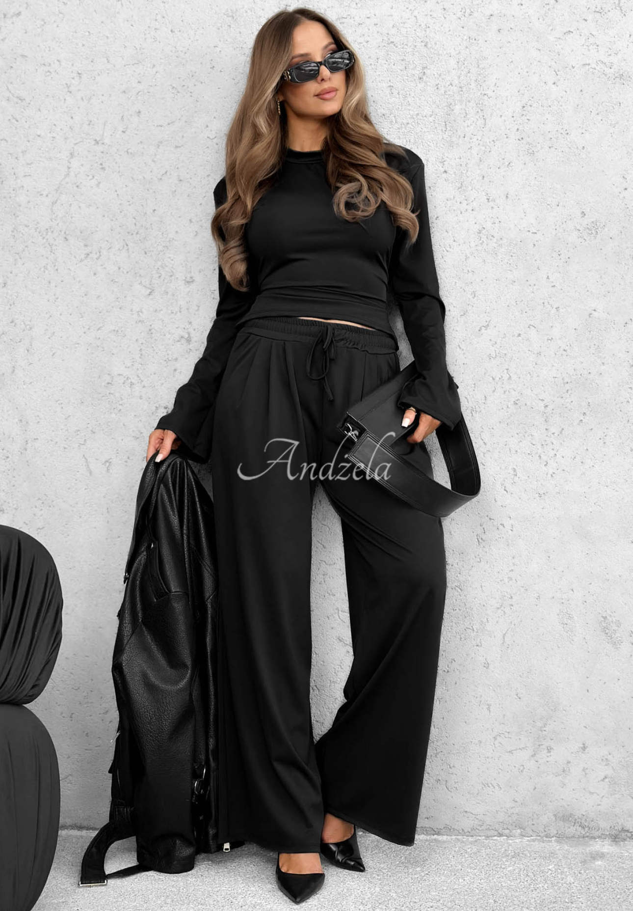 Komplet bluzka z wiązaniem i spodnie wide leg Keep Secret czarny
