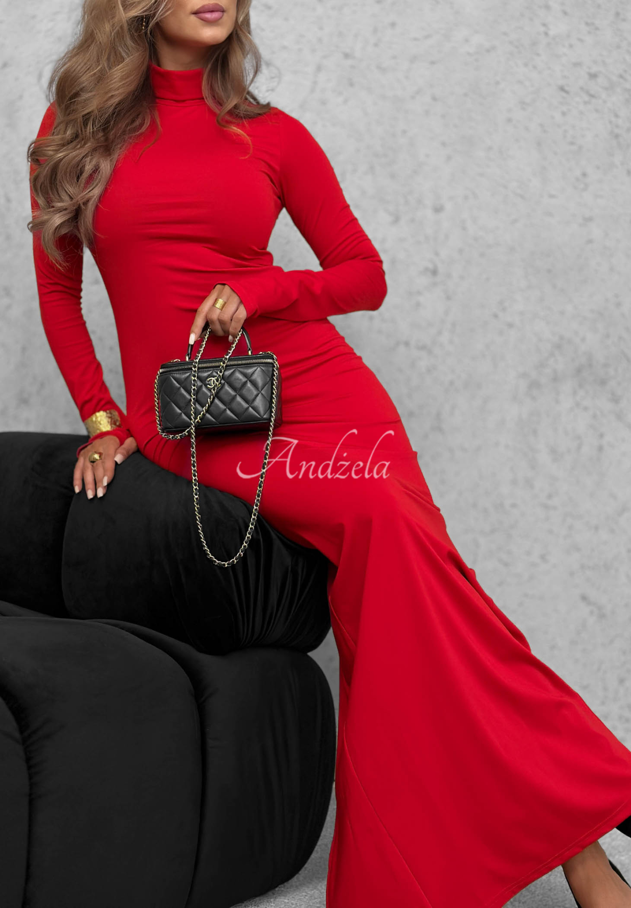 Fitted viscose dress with a turtleneck and slit, "Red Carpet" red