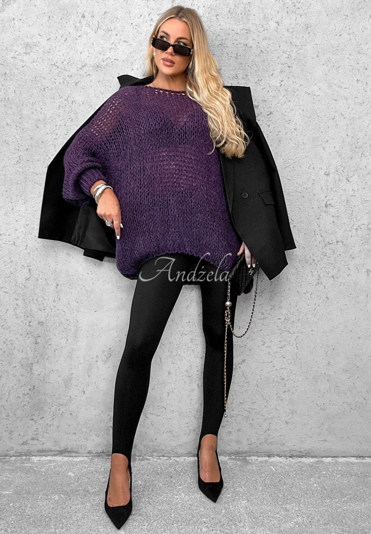 Soft, oversized sweater with wool and viscose by Sugar Babe in blueberry