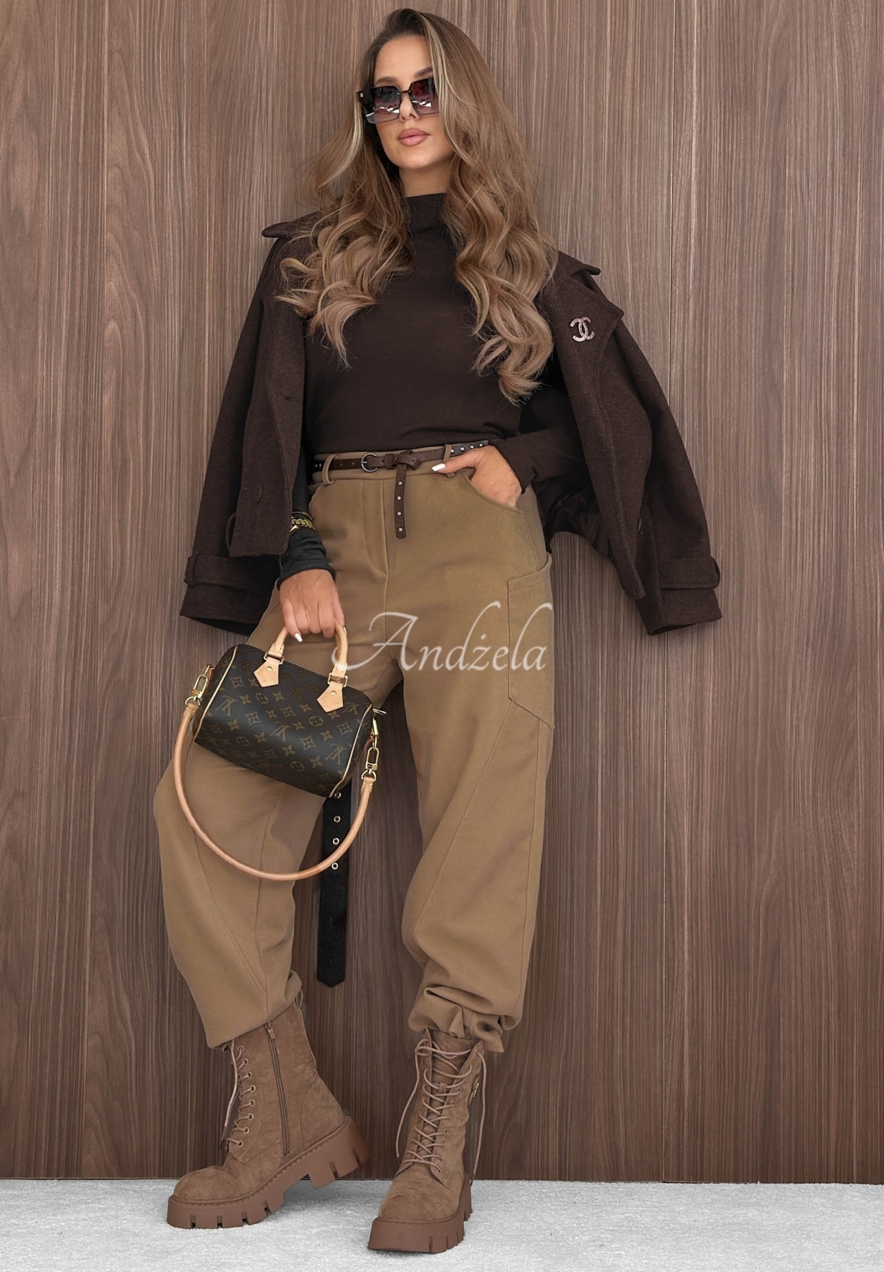 Royal Wool Lightweight Chocolate-Colored Wool Turtleneck Sweater