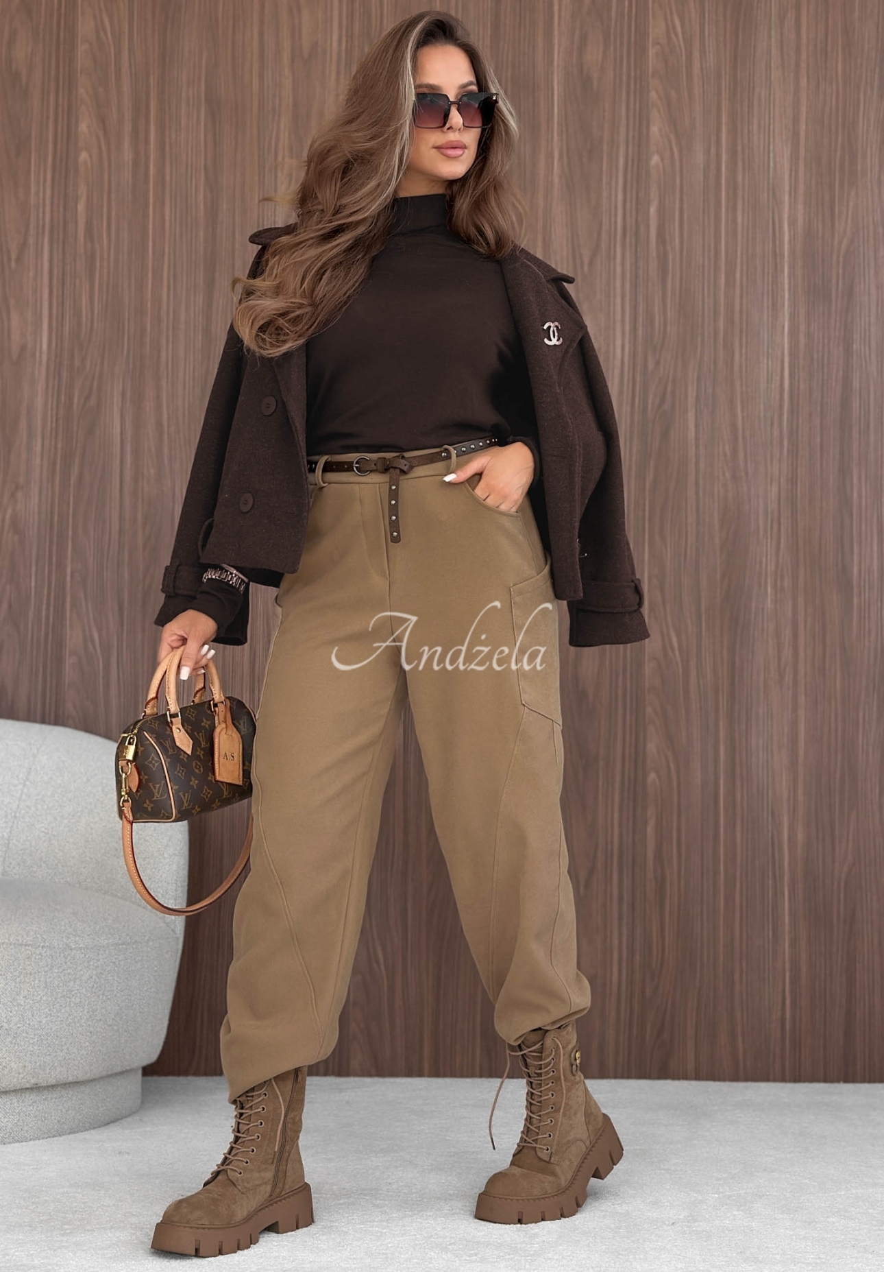 Royal Wool Lightweight Chocolate-Colored Wool Turtleneck Sweater