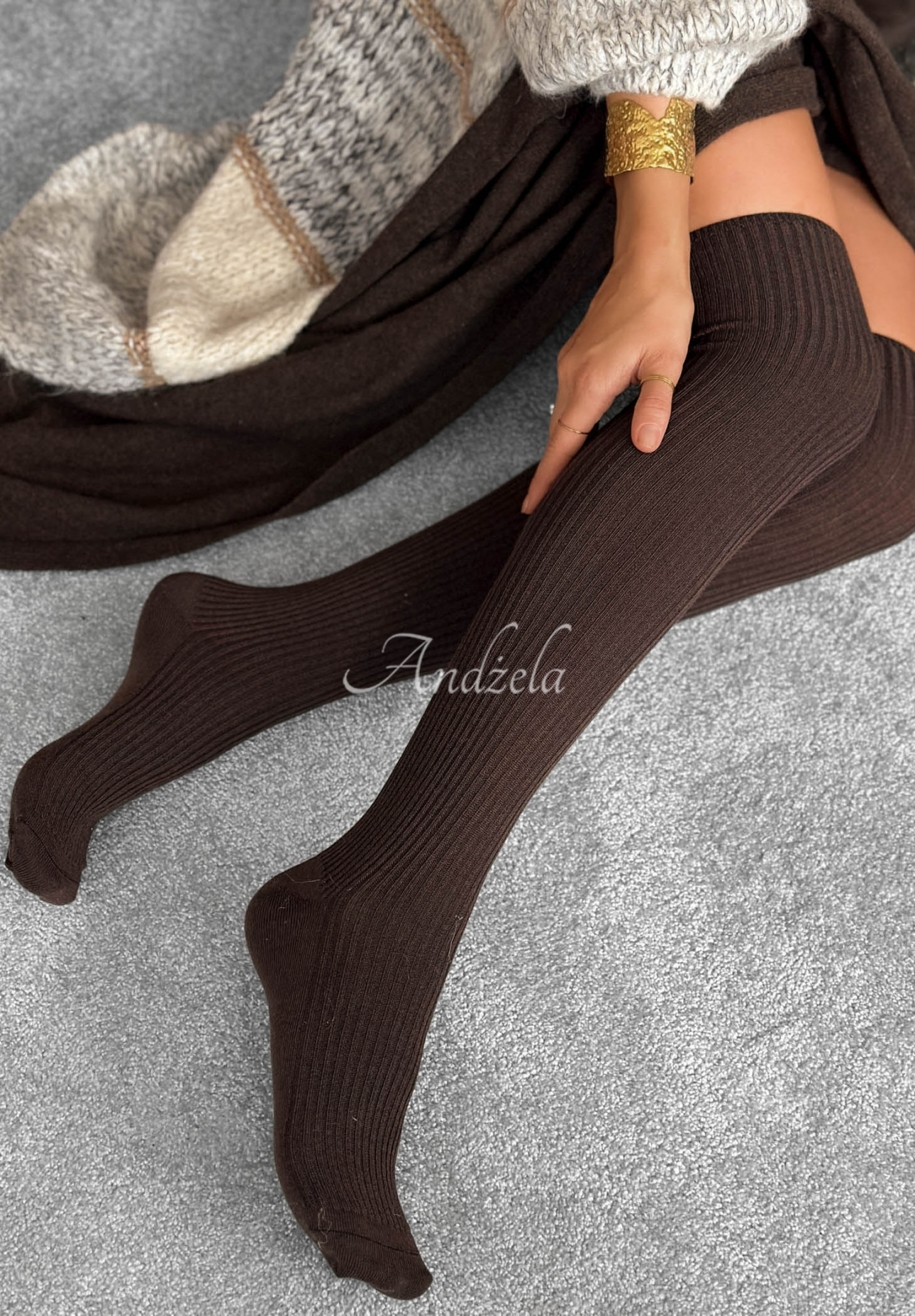 Pretty Legs Chocolate-Colored Ribbed Knee-High Socks with Merino Wool