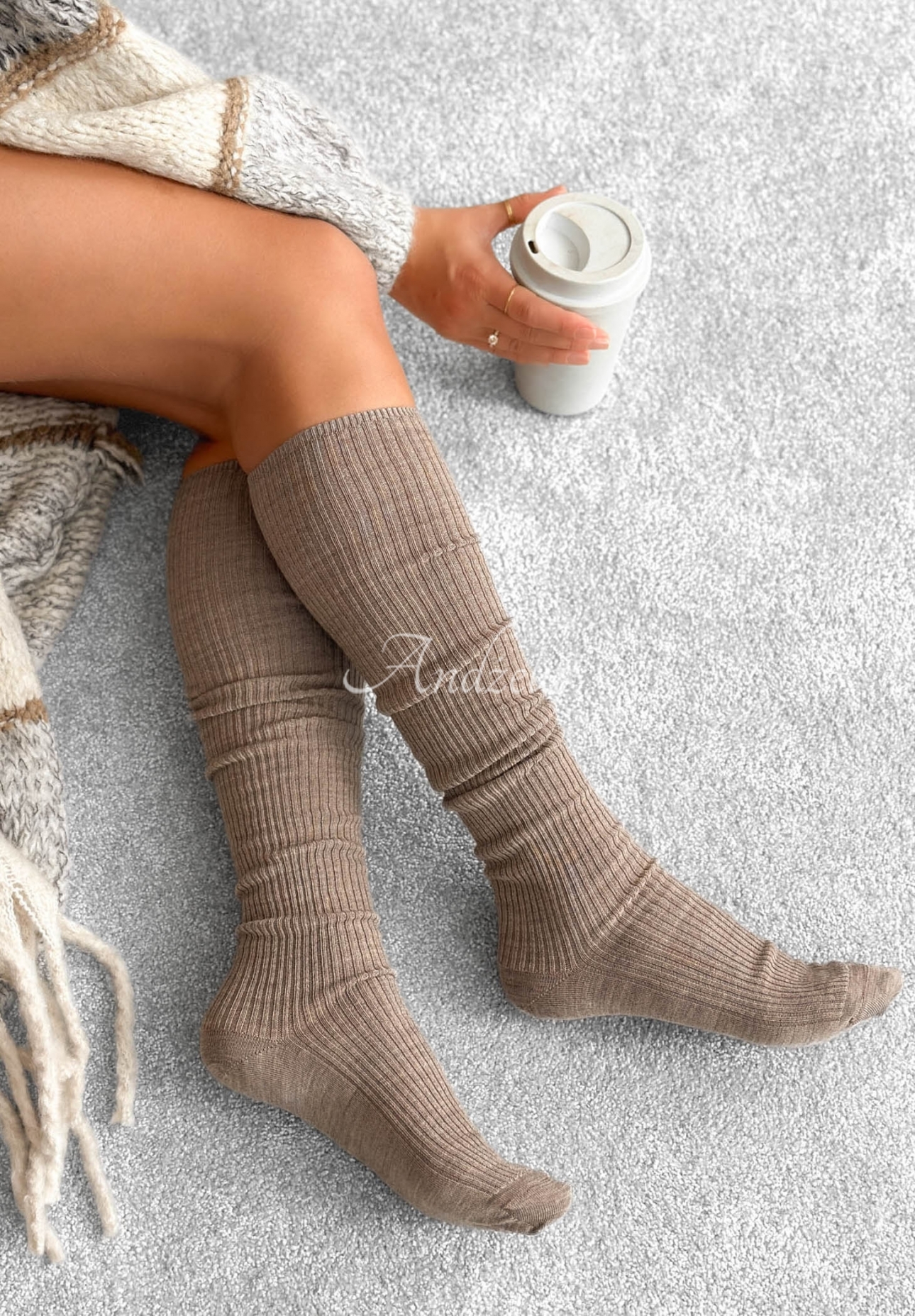 Prążkowane zakolanówki z wełną merino Pretty Legs mokka