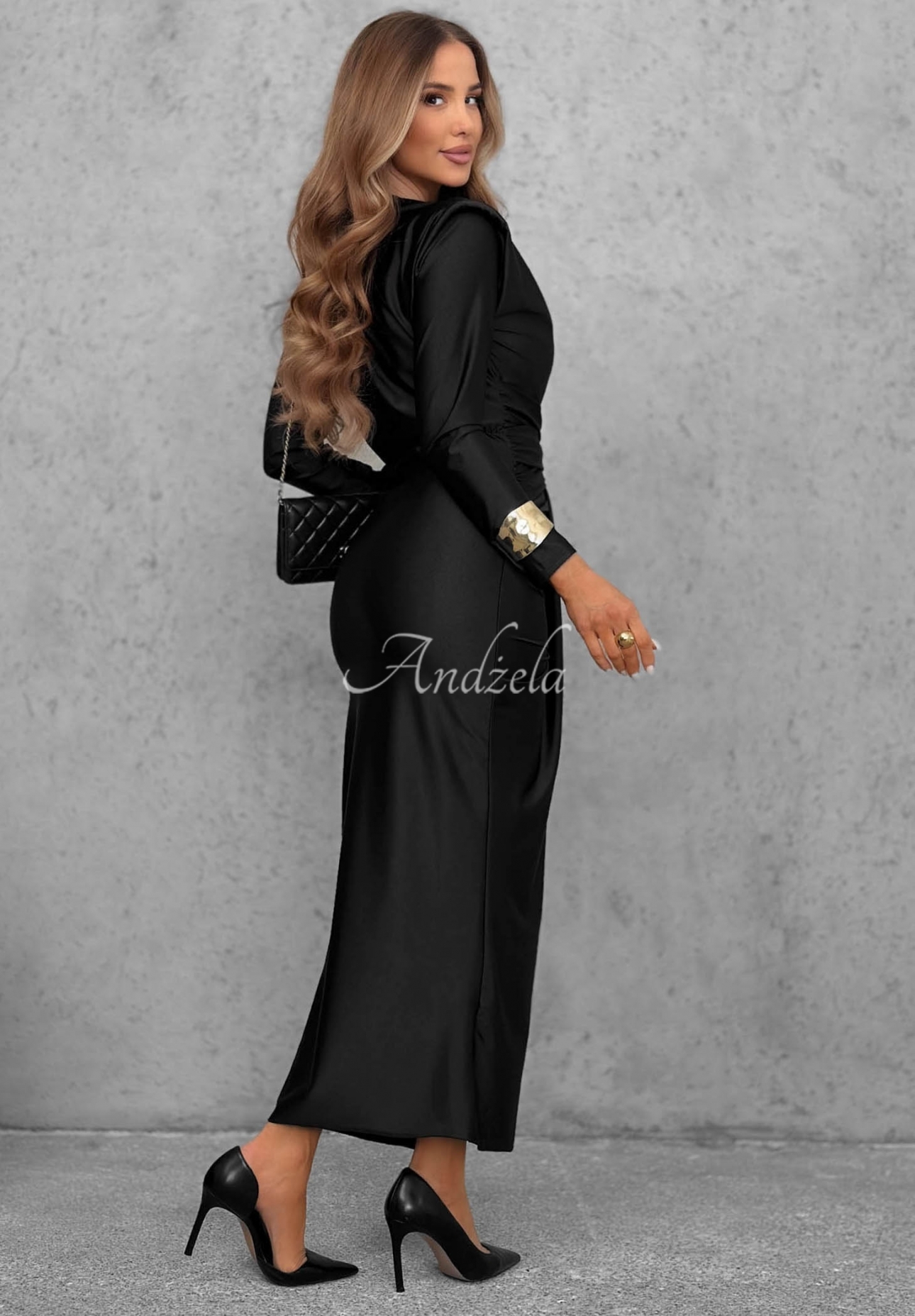 Elegant black maxi dress with ruffles and viscose by So Elegant