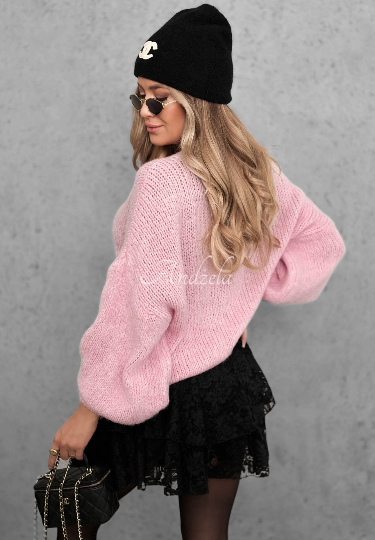 Soft, oversized sweater with wool and viscose from Cloud Babe in powder pink