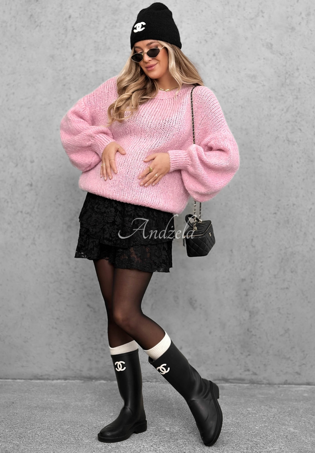 Miękki sweter oversize z wełną i wiskozą Cloud Babe pudrowy róż