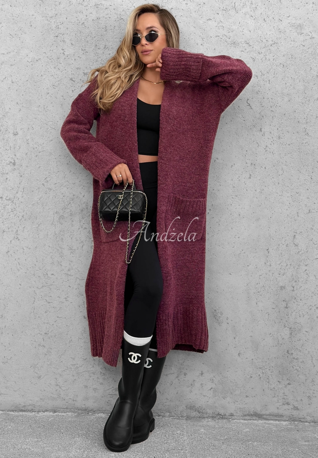 Long, oversized cardigan with pockets, made of Marbelio blueberry-colored wool