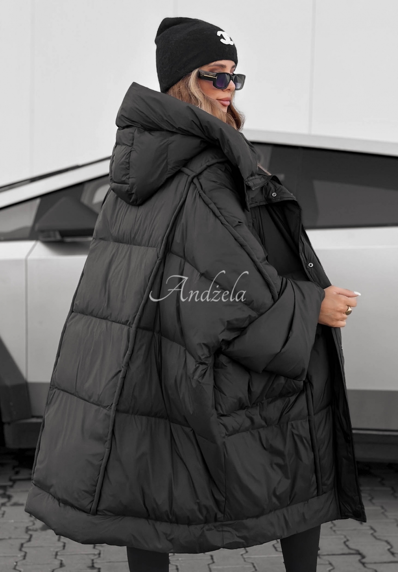 Puchowa kurtka oversize z kapturem Frozen Tale czarna