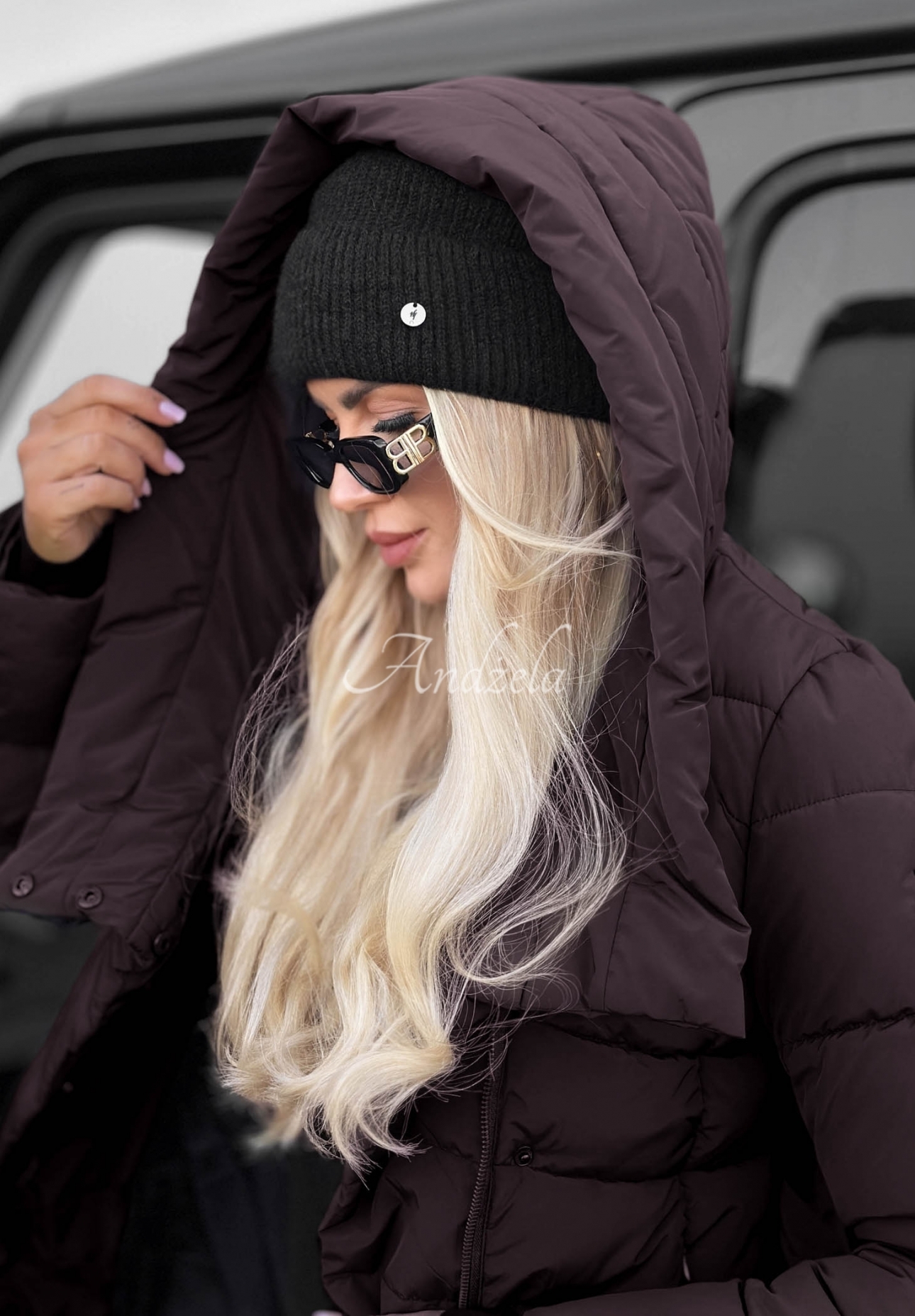 Długa pikowana kurtka z kapturem i paskiem Snow Empress śliwkowa